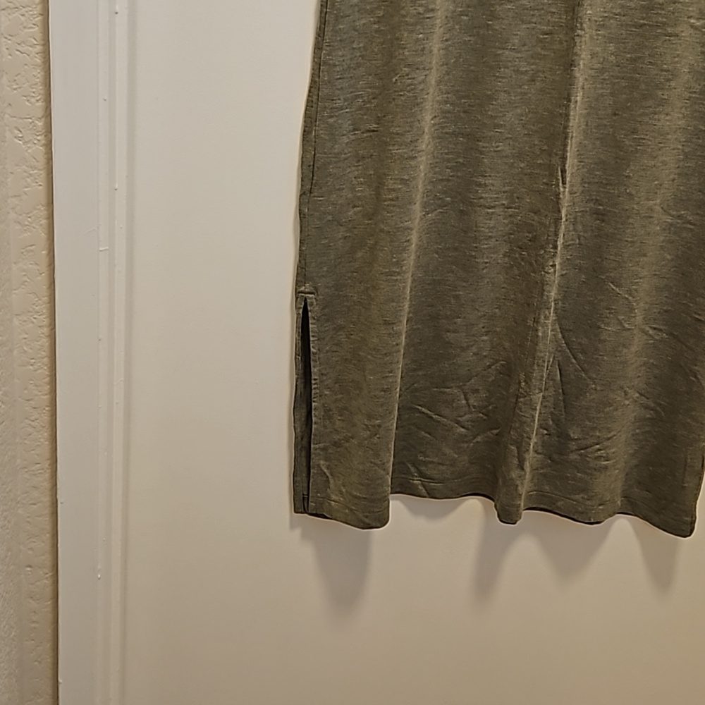 Heather Green Crew Neck T-shirt Midi - Picture 6 of 6